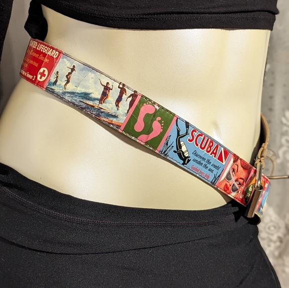 Rare, unique beach surfer Y2K vintage rockability plastic belt graphic art large - Picture 7 of 15